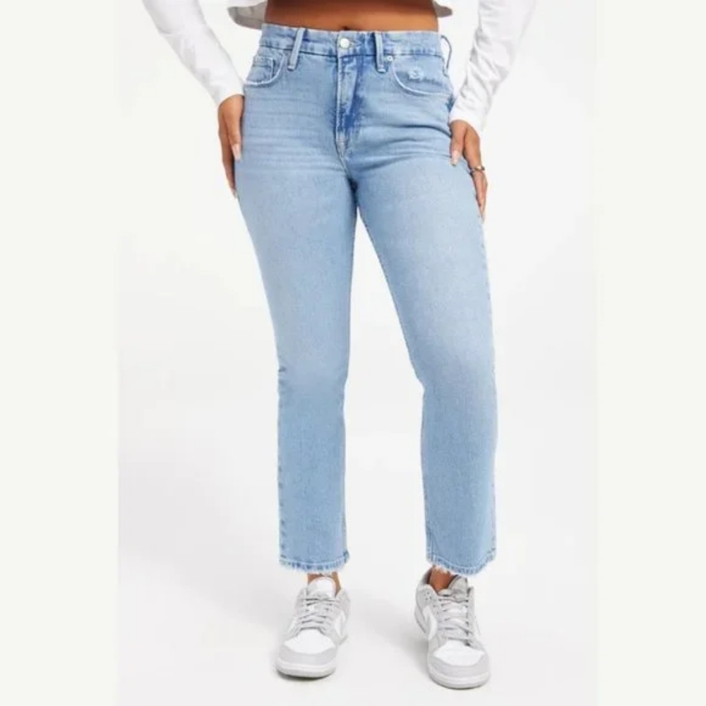 NWOT Good American Straight Jeans